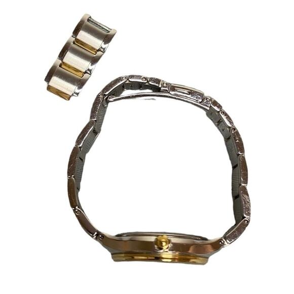 Citizen Corso Eco-drive Silver Gold Stainless Steel Watch Light Powered Analog - Picture 6 of 6